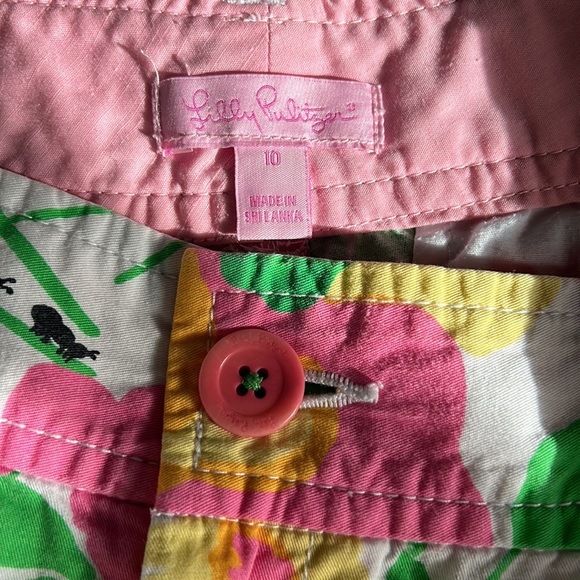 Lilly Pulitzer floral shorts - Picture 4 of 6